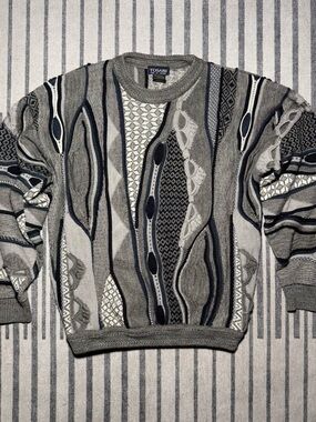 Vintage Tosani 3D Knit Sweater – Grayscale